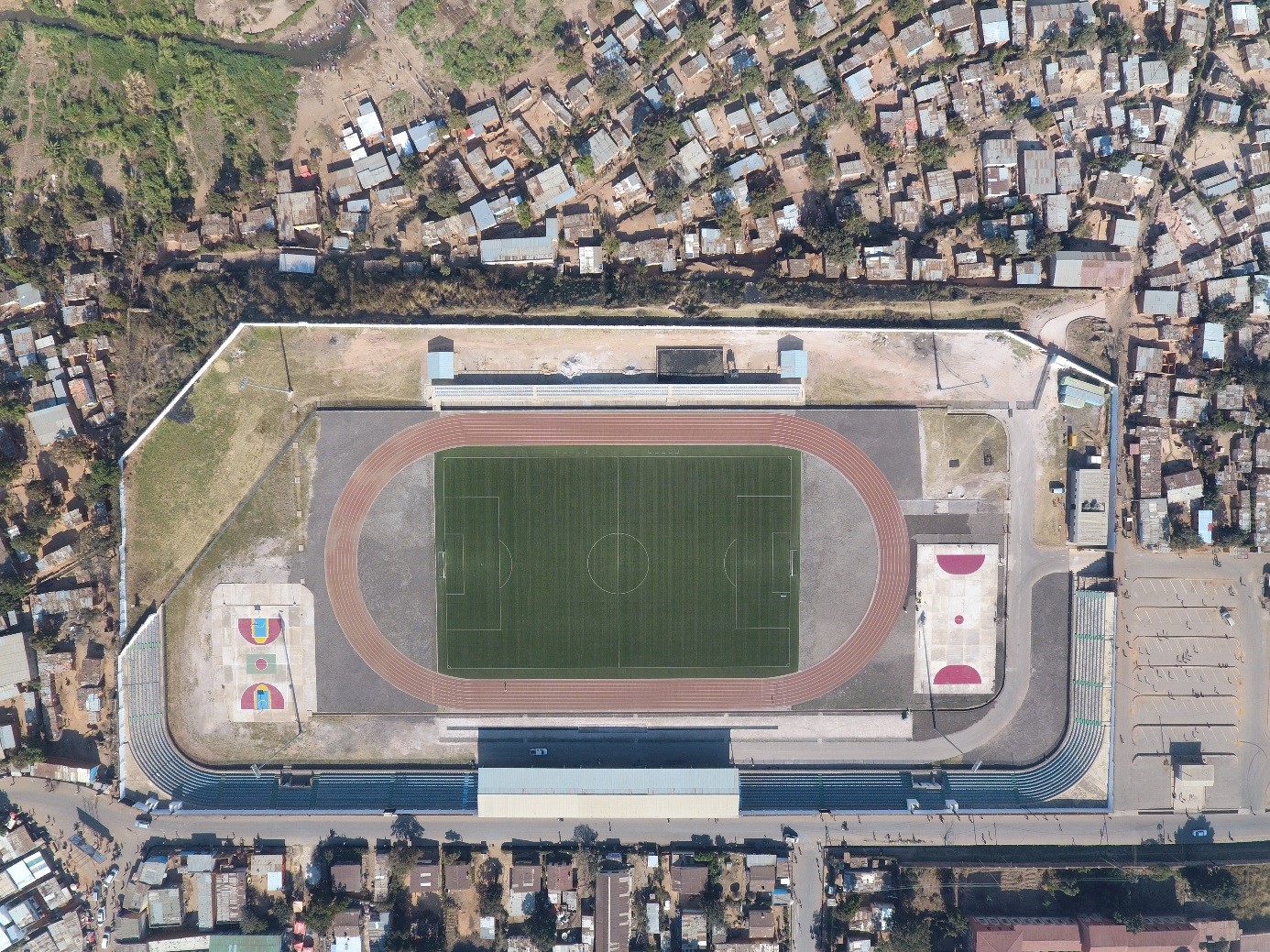 Vue aérienne du stade Diur à Kolwezi, DR Congo