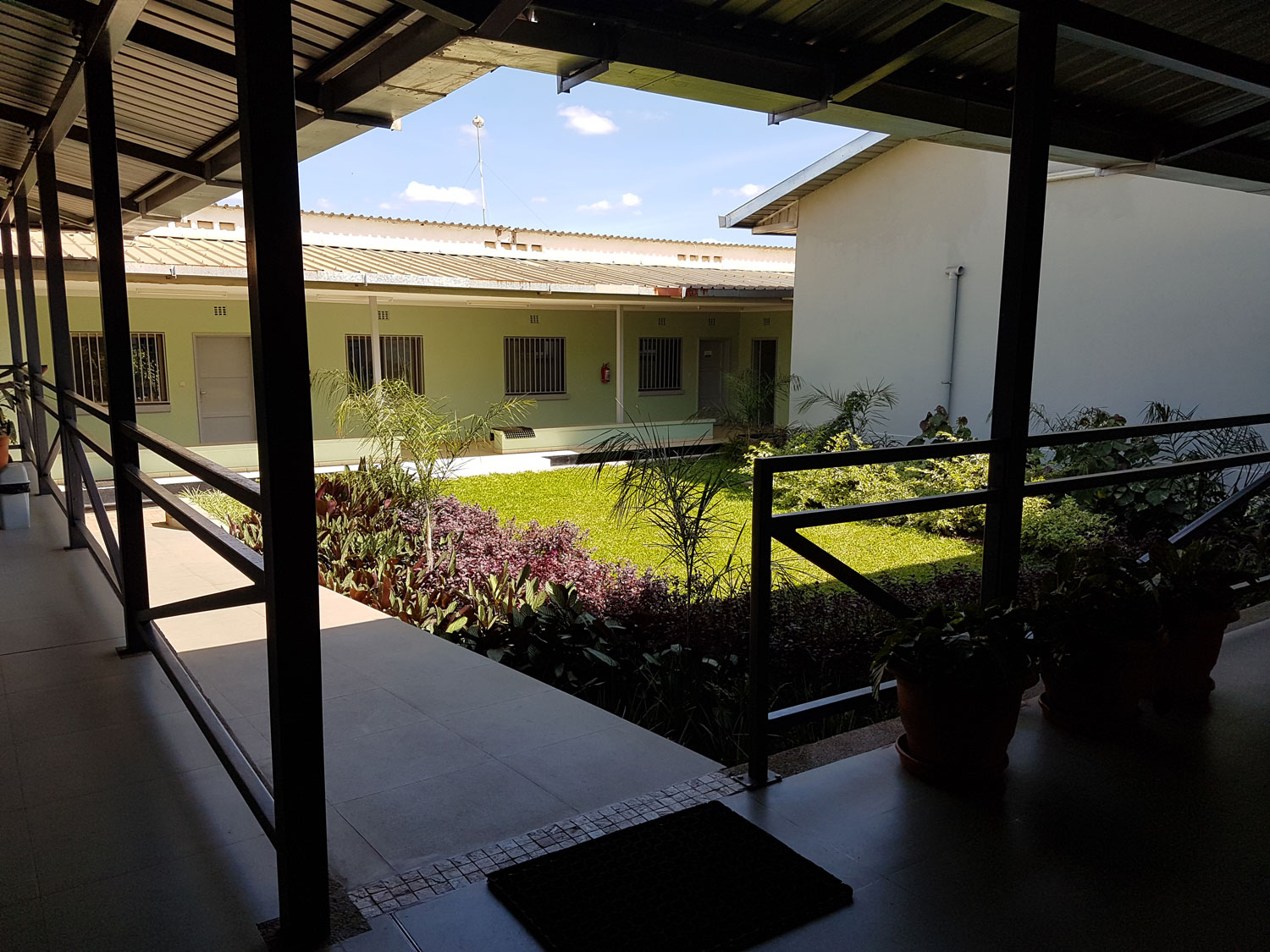 Patio du Centre Médical de la Communauté à Lubumbashi