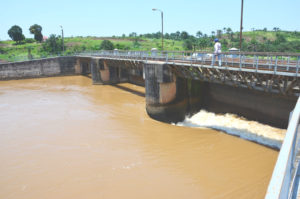 Barrage sur la rivière Inkisi en RDC. 